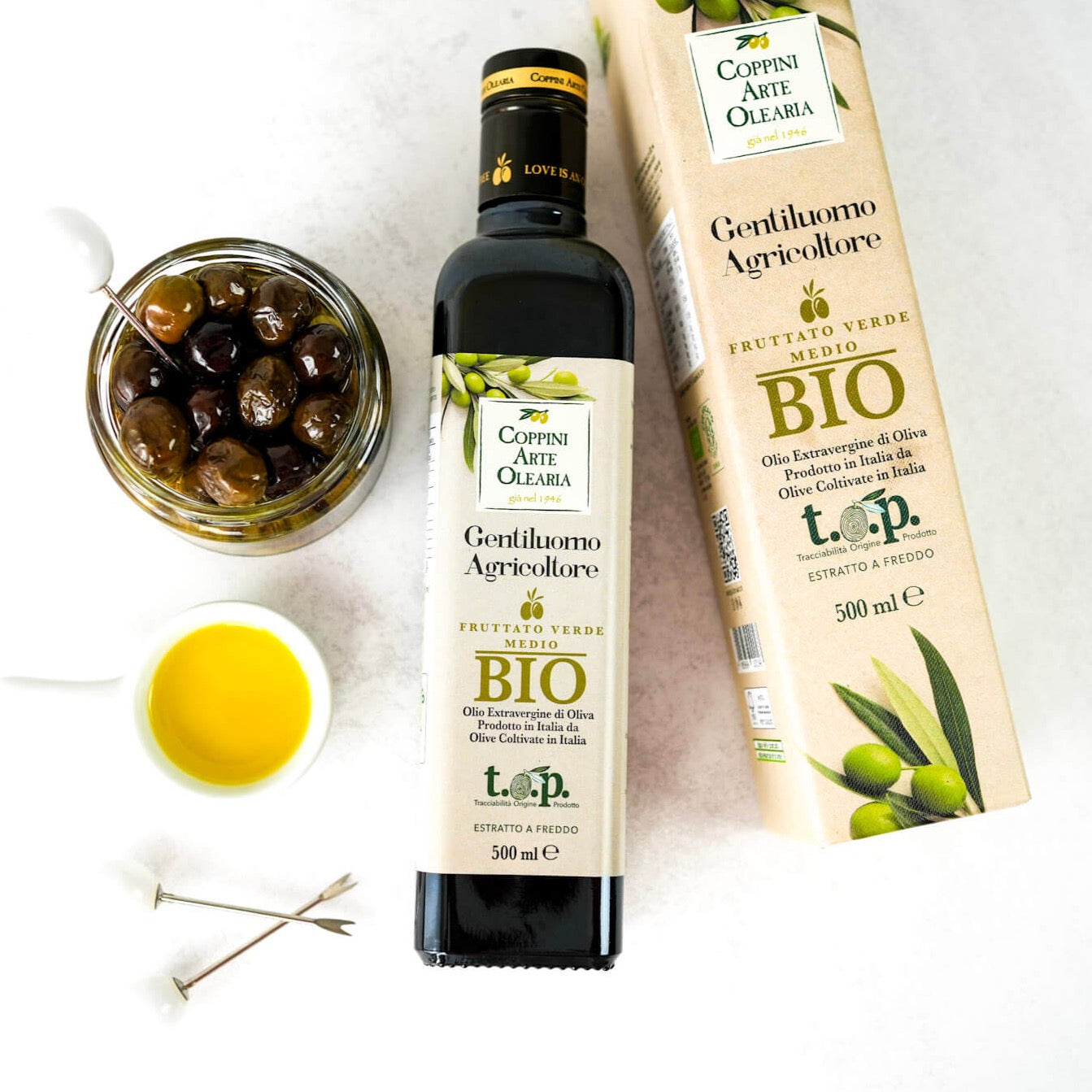 Beim Olivenöl Test schneidet das milde Olivenöl extra vergine in Bio Qualität sehr gut ab. Es ist ein hochqualitatives und natives Olivenöl mit mildem Geschmack.
